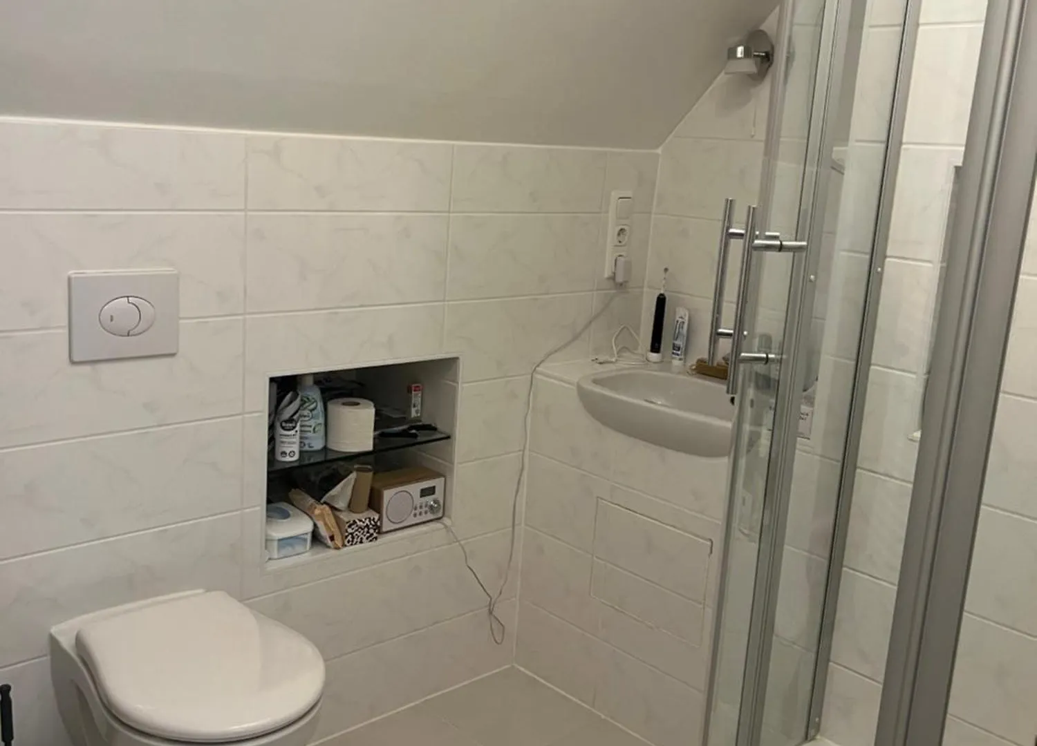 Messewohnenaschheim-Business-Zimmer Mit Wlan,Komfort & Parkplatz ホームステイ