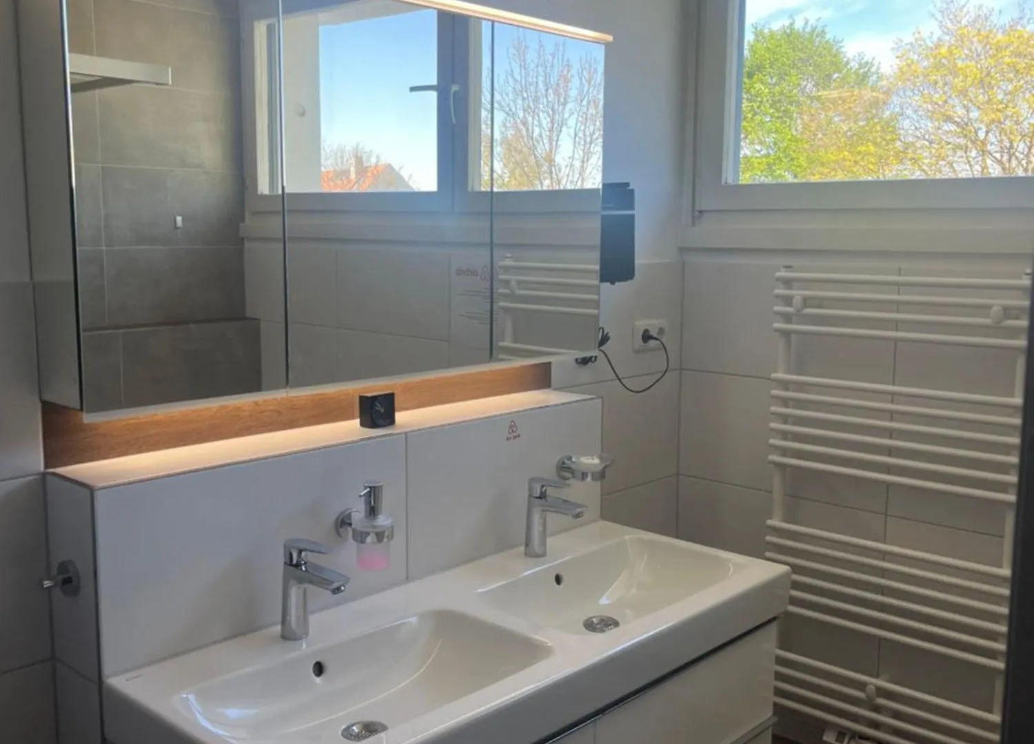 Messewohnenaschheim-Business-Zimmer Mit Wlan,Komfort & Parkplatz 0*, Aschheim