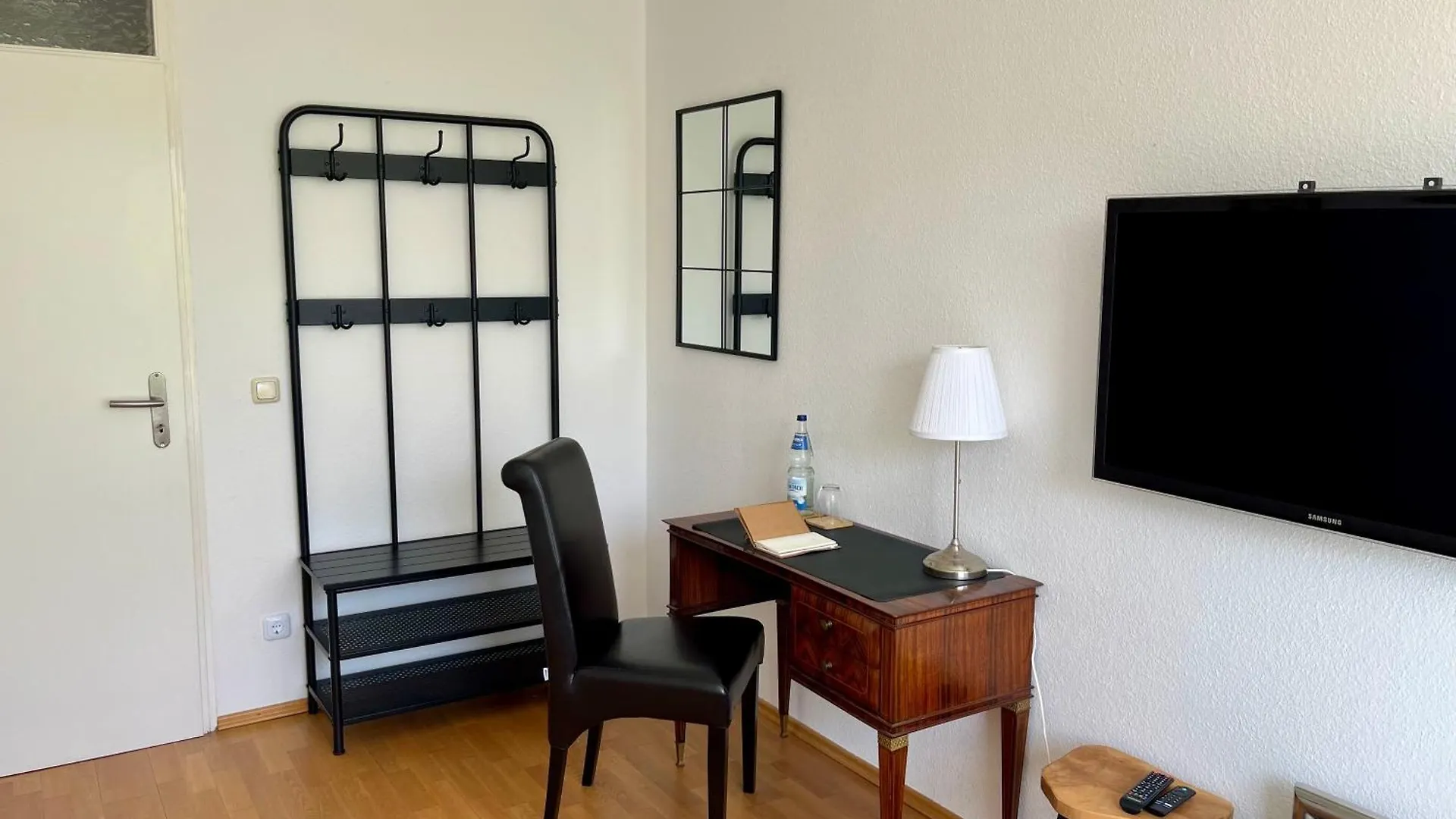 Homestay Messewohnenaschheim-Business-Zimmer Mit Wlan,Komfort & Parkplatz